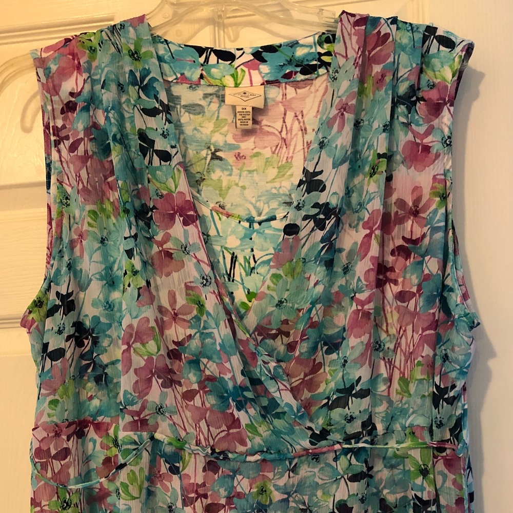 Beautiful spring top, 3XL, St Johns Bay.